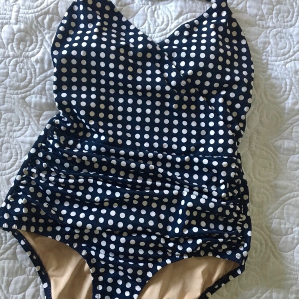 J. Crew swimsuit💜 Polka Dot and gorgeous!!